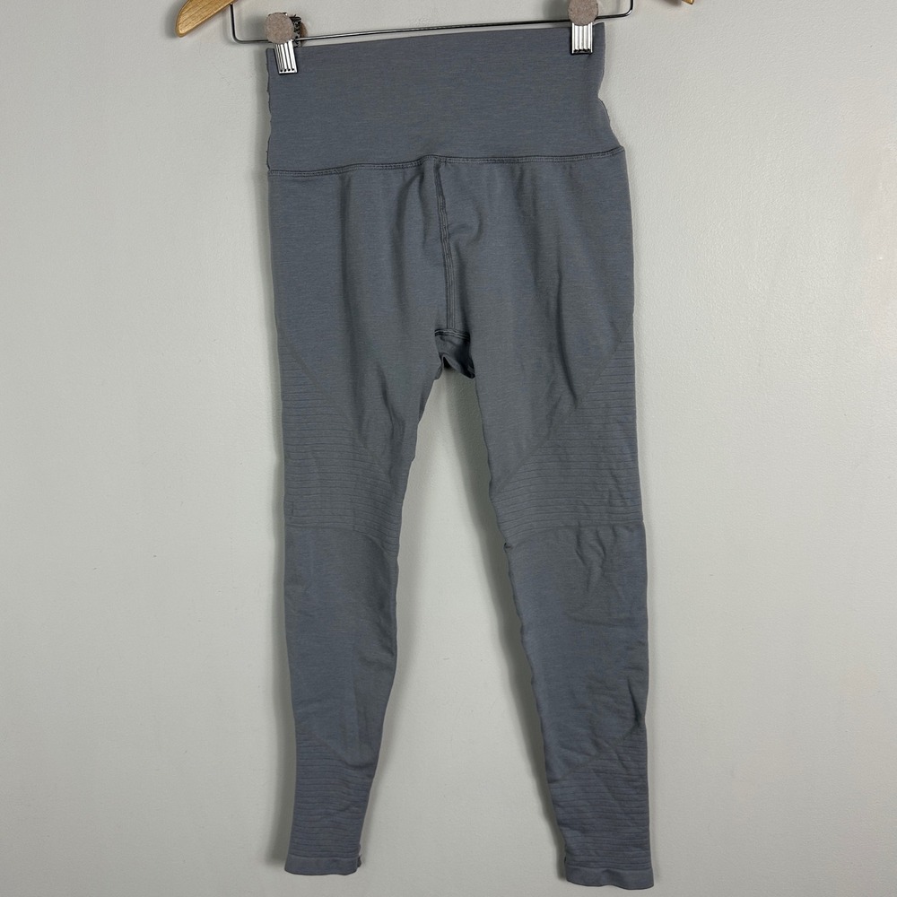 Alphalete Grey Compression Amplify Leggings Womens Size Medium Activewear Pants‎ - Picture 11 of 16